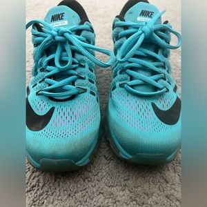 Nike Air Max 2016 - prev loved but still in good condition, some wear on toes